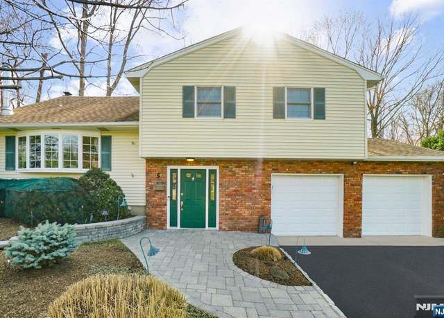 Property at 5 Sloping Hill Ln, Montvale, NJ 07645, 4 beds, 3 baths