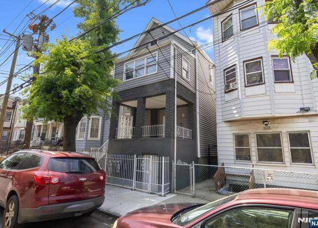 Property at 164 Parker St, Newark, NJ 07104, 7 beds, 3 baths