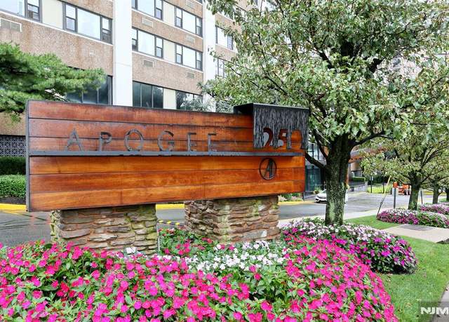 Property at 250 Gorge Rd Unit 12F, Cliffside Park, NJ 07010, 2 beds, 2 baths