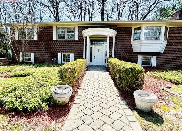 Property at 30 Reiner Pl, Englewood Cliffs, NJ 07632, 5 beds, 3 baths