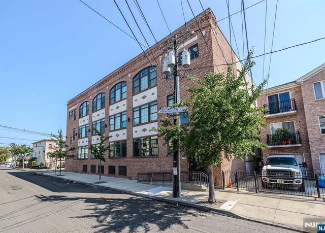 Property at 88 Saint Francis St Unit 3B, Newark, NJ 07105, 2 beds, 2 baths