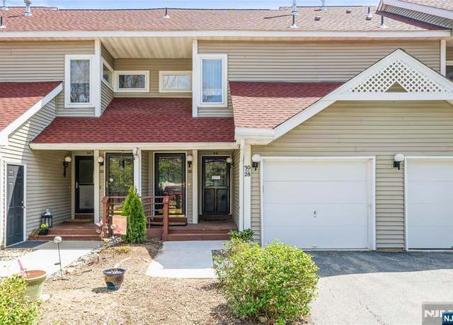 Property at 30 Pine Hollow Ct, Jefferson Township, NJ 07438, 2 beds, 2 baths