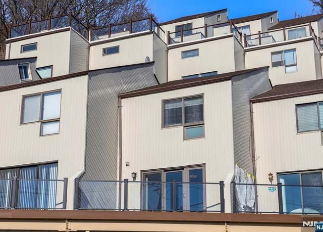 Property at 1110 River Rd #104, Edgewater, NJ 07020, 2 beds, 1.5 baths