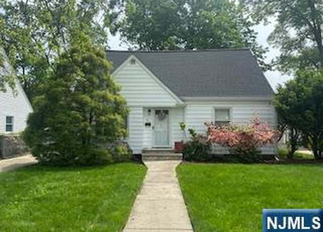 Property at 242 Hamilton Rd, Teaneck, NJ 07666, 3 beds, 1 bath