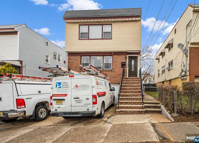 Property at 732 18th Ave, Irvington, NJ 07111, 8 beds, 3 baths
