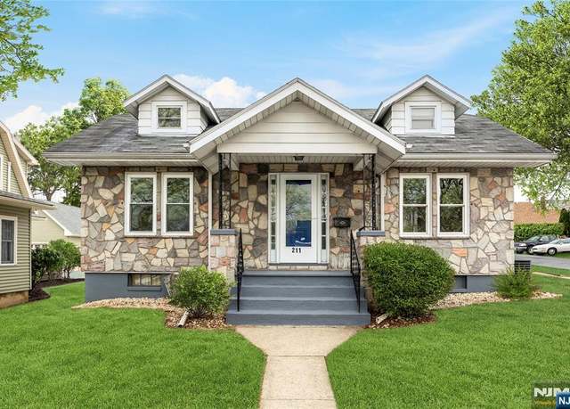 Property at 211 Pennsylvania Ave, Pohatcong, NJ 08865, 2 beds, 2 baths