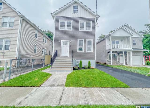 Property at 413 9th Ave, Roselle, NJ 07203, 6 beds, 3.5 baths