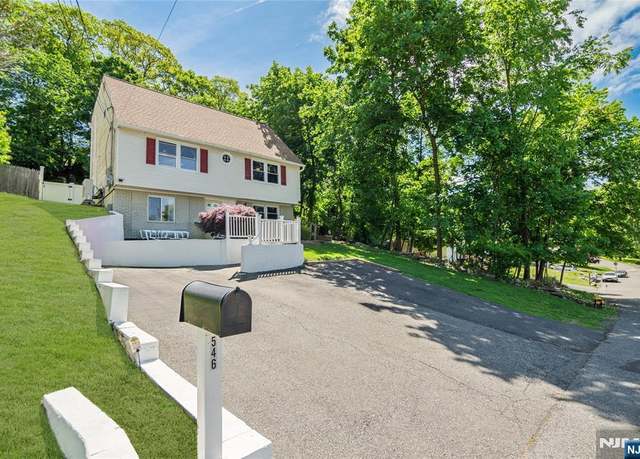Property at 546 Atlas Rd, Roxbury Township, NJ 07850, 5 beds, 3 baths
