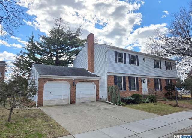 Property at 31 Wagner Ave, Wallington, NJ 07057, 6 beds, 2.5 baths