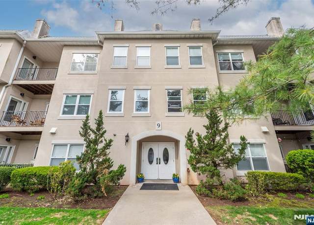 Property at 907 Burgundy Way, Wayne, NJ 07470, 2 beds, 2 baths