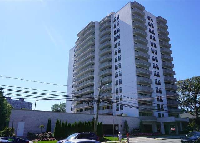 Property at 1600 Center Ave Unit 3I, Fort Lee, NJ 07024, 1 bed, 1.5 baths