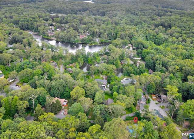 Property at 5 Pheasant Ln, West Milford, NJ 07480, 4 beds, 2 baths