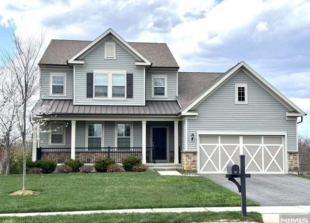 Property at 11 Hilltop Dr, North Caldwell, NJ 07006, 4 beds, 3.5 baths