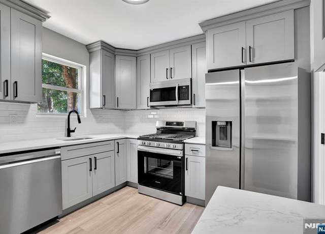 Property at 434 Halsted St, East Orange, NJ 07018, 3 beds, 1.5 baths