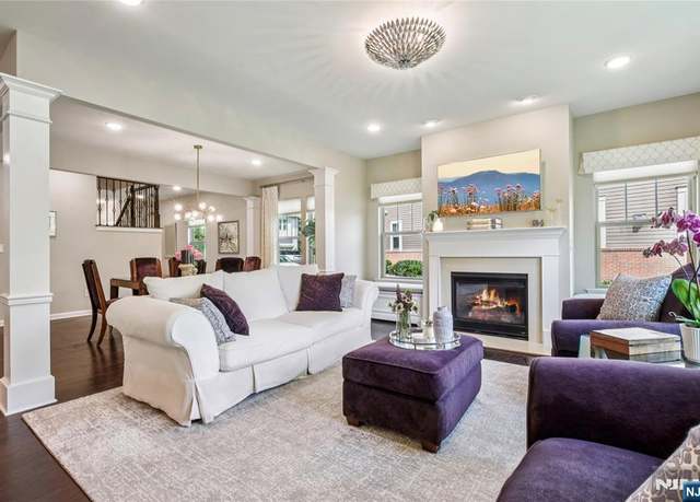 Property at 15 Winfield Dr, Woodcliff Lake, NJ 07677, 3 beds, 3.5 baths