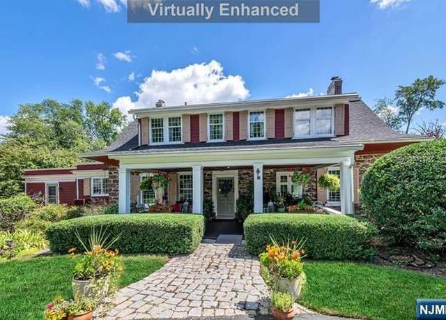 Property at 2 Wierimus Ln, Hillsdale, NJ 07642, 5 beds, 3 baths