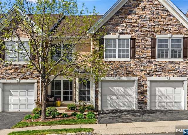 Property at 6 Aspen Ter, North Haledon, NJ 07508, 3 beds, 2.5 baths