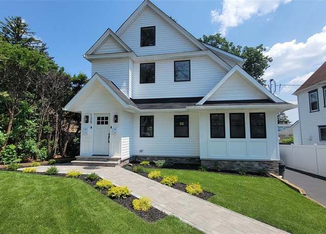 Property at 125 Franklin Ave, Hasbrouck Heights, NJ 07604, 5 beds, 2 baths