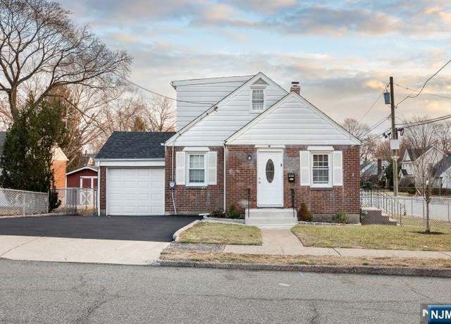 Property at 4-04 Berdan Ave, Fair Lawn, NJ 07410, 4 beds, 1 bath