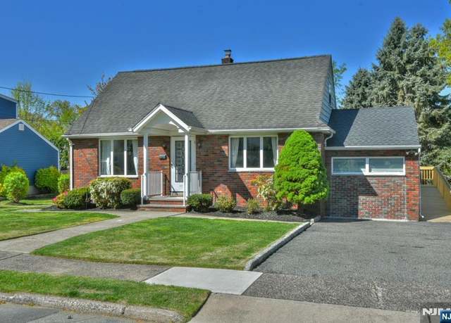 Property at 11-06 Marshall Rd, Fair Lawn, NJ 07410, 4 beds, 2.5 baths