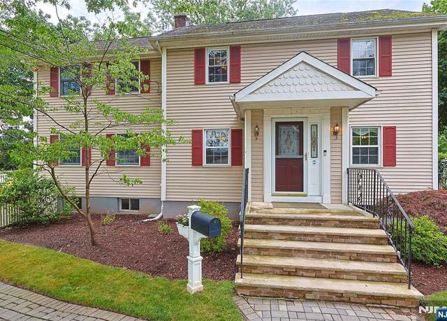 Property at 139 Gordon St, Ridgefield Park, NJ 07660, 4 beds, 3.5 baths