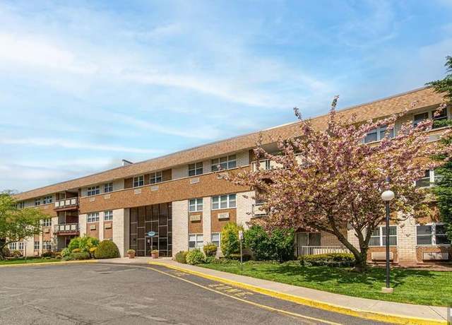 Property at 1111 River Rd Unit E17, Edgewater, NJ 07020, 2 beds, 2 baths