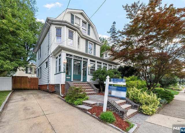Property at 35 Edwin St, Ridgefield Park, NJ 07660, 3 beds, 2.5 baths