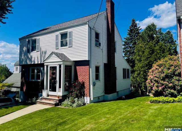Property at 129 Chestnut St, Leonia, NJ 07605, 3 beds, 1 bath