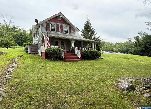 Property at 646 Morsetown Rd, West Milford, NJ 07480, 3 beds, 2 baths
