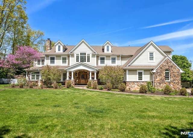 Property at 75 Ripplewood Dr, Upper Saddle River, NJ 07458, 5 beds, 5.5 baths
