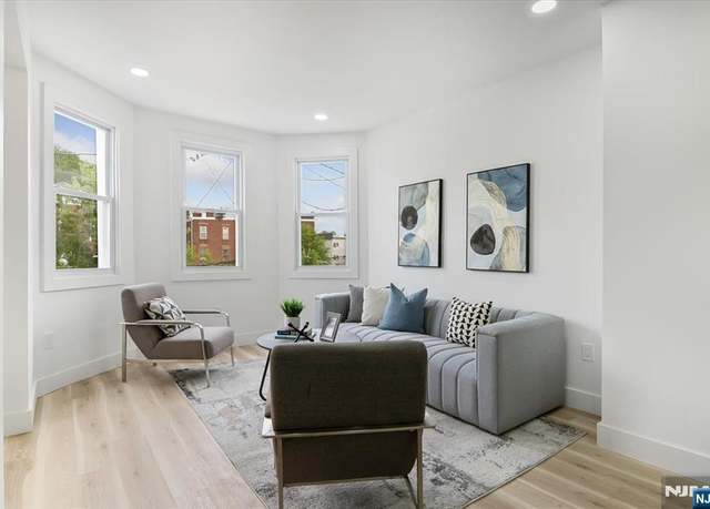 Property at 145 Ridgewood Ave, Newark, NJ 07108, 9 beds, 6 baths