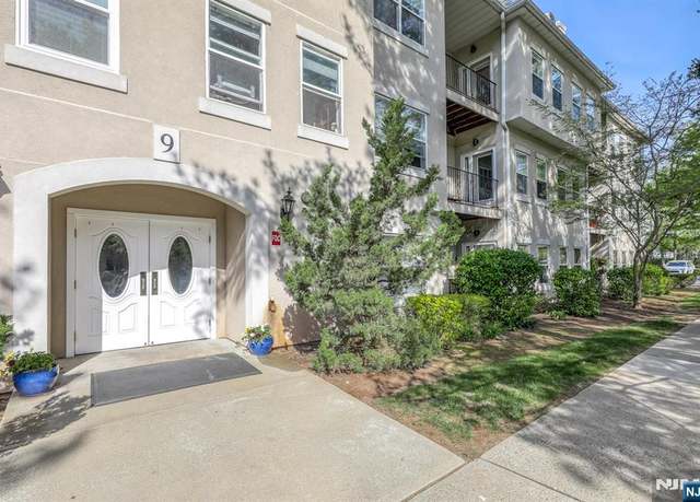 Property at 901 Burgundy Way, Wayne, NJ 07470, 1 bed, 1 bath