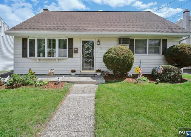 Property at 37 Greene Ave, Totowa, NJ 07512, 4 beds, 1 bath
