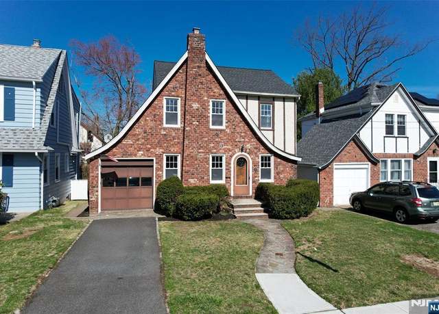 Property at 55 Mountain Ave, Bloomfield, NJ 07003, 3 beds, 1 bath