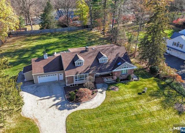 Property at 20 Spook Ridge Rd, Upper Saddle River, NJ 07458, 5 beds, 4.5 baths
