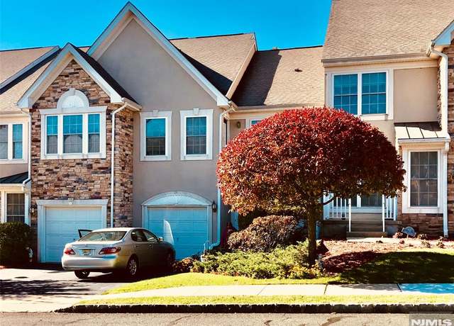Property at 20 Magnolia Way, North Haledon, NJ 07508, 2 beds, 2.5 baths