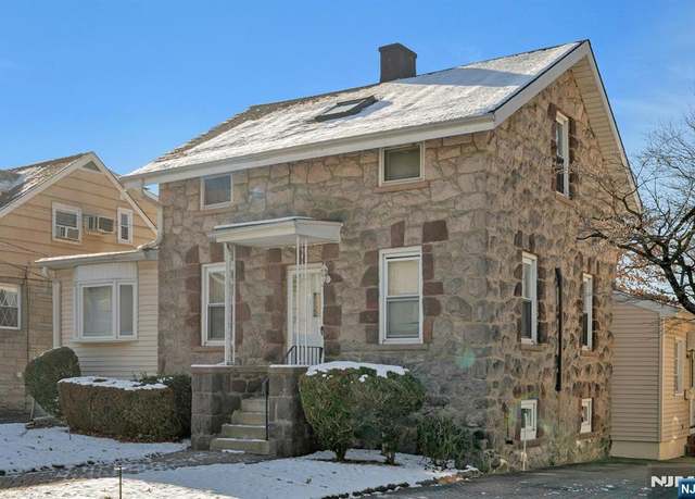 Property at 696 Day Ave, Ridgefield, NJ 07657, 2 beds, 2 baths