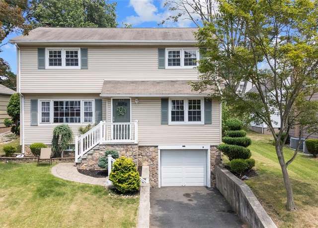 Property at 132 Brookfield Ave, Nutley, NJ 07110, 4 beds, 2.5 baths