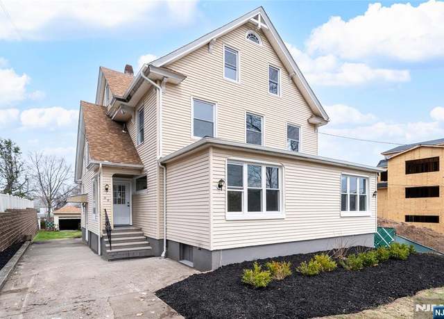 Property at 82 Boulevard, Passaic, NJ 07055, 7 beds, 2.5 baths