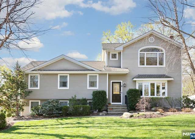 Property at 7 Conklin Ave, Hillsdale, NJ 07642, 4 beds, 3.5 baths