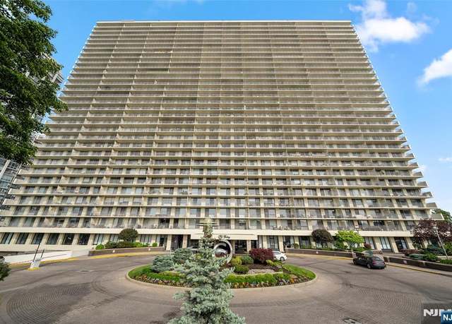 Property at 1530 Palisade Ave Unit 8R, Fort Lee, NJ 07024, 2 beds, 2.5 baths