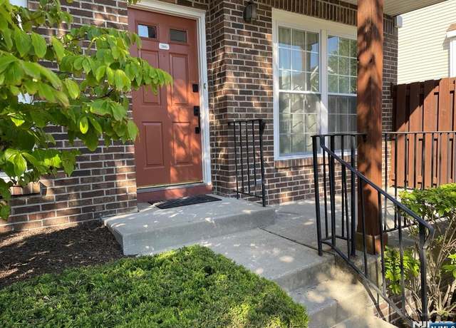 Property at 386 Village Ct, Fort Lee, NJ 07024, 2 beds, 1 bath