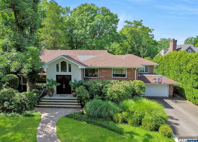 Property at 278 Fountain Rd, Englewood, NJ 07631, 6 beds, 5 baths