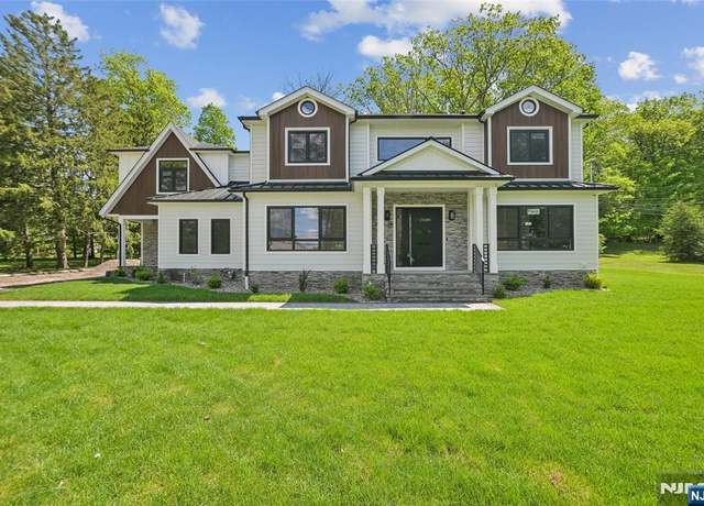 Property at 5 Foxcroft Dr, Livingston, NJ 07039, 6 beds, 5.5 baths