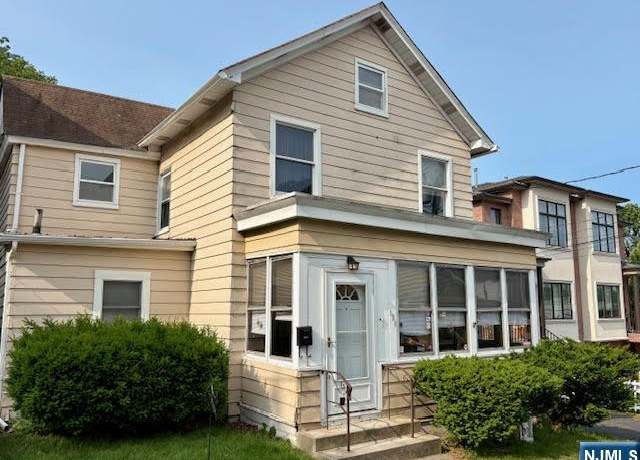 Property at 686 Probst Ave, Fairview, NJ 07022, 4 beds, 2 baths