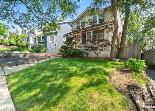 Property at 42 Oakwood Ave, Bogota, NJ 07603, 3 beds, 2 baths
