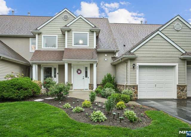 Property at 23 Bourne Cir #204, Hamburg, NJ 07419, 3 beds, 2 baths