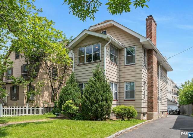 Property at 179 State St, Bloomfield, NJ 07003, 2 beds, 2 baths