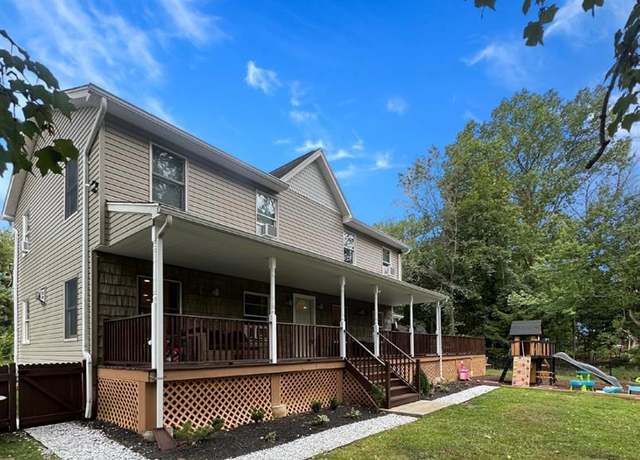Property at 43 Riverside Dr, Hillsdale, NJ 07642, 4 beds, 3.5 baths