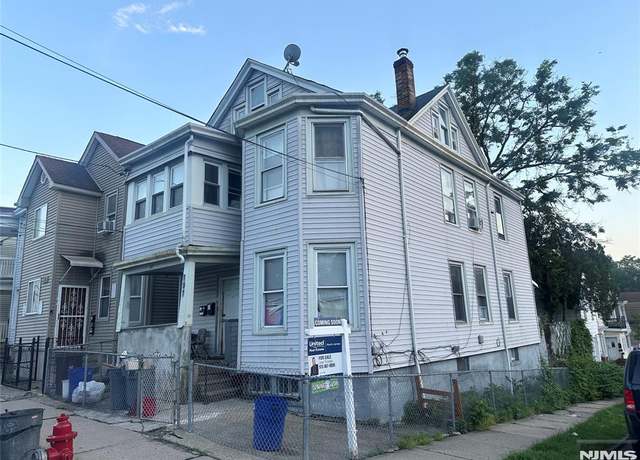 Property at 197 Temple St, Paterson, NJ 07522, 6 beds, 2.5 baths